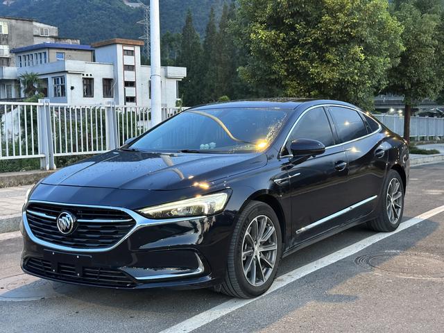 Grand Touring 2020 652T Luxury