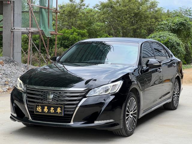 Crown 2018 2.0T Sport