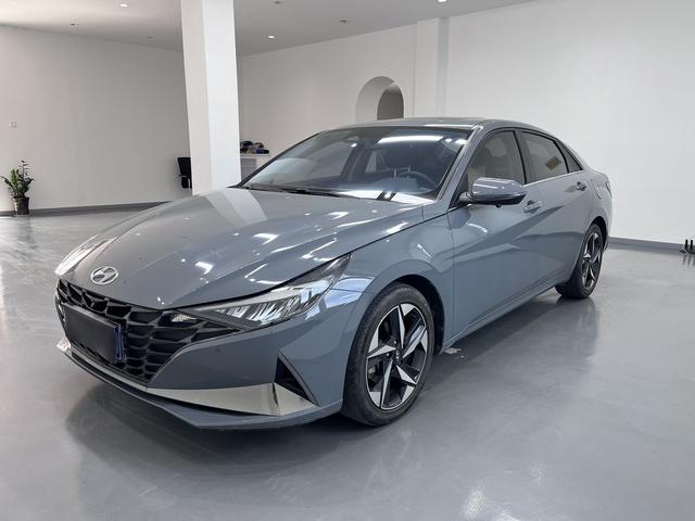 Elantra 2022 1.5L CVT LUX Premium