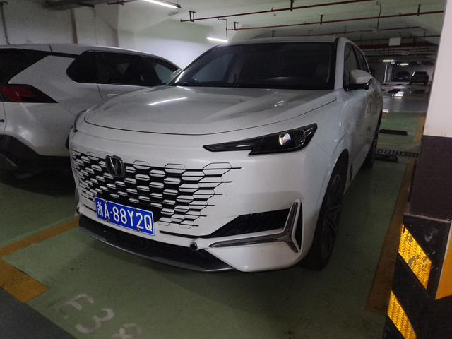 Chang'an UNI-K 2021 2.0T Premium
