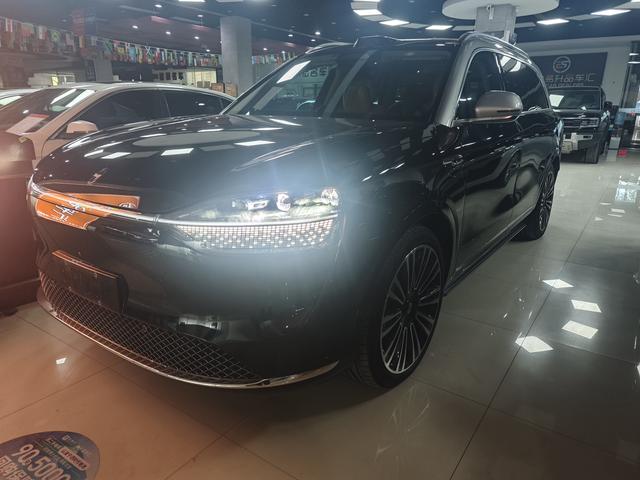 Wenjie M9 2024 extended range Max six-seater version