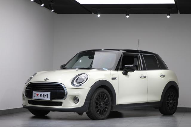 MINI 2021 1.5T COOPER classic five-door version