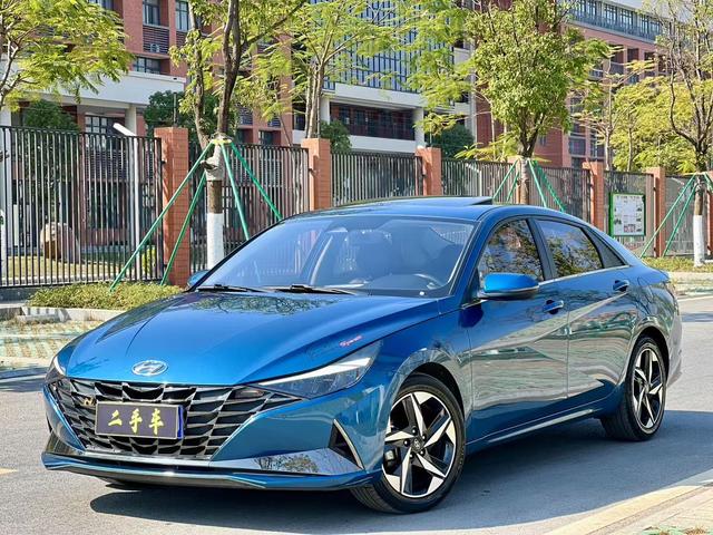 Elantra 2021 1.5L CVT LUX Premium