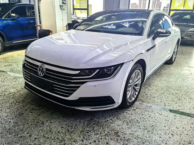 Volkswagen CC 2019 330TSI Phantom Edition National V