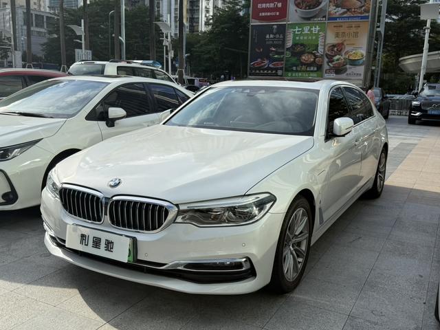 BMW 5 Series PHEV 2018 530Le Luxury Package