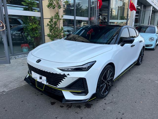 Changan UNI-V 2022 1.5T Sport Edition
