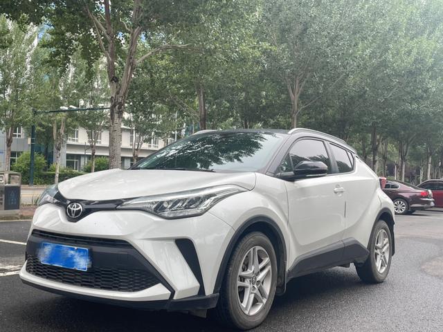 Toyota C-HR 2022 2.0L Leading Version