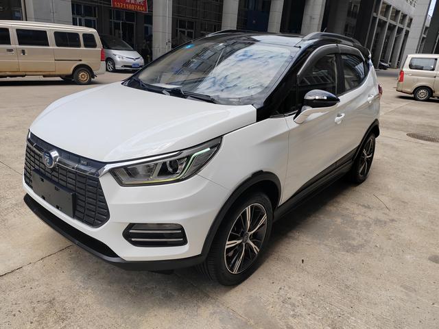 Yuan EV 2018 EV360 Smartlink Creative Cool Model