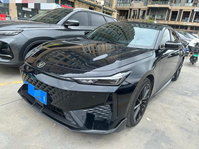 Changan UNI-V 2024 1.5T Exclusive type