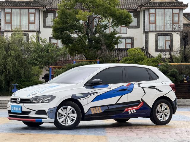 Polo 2023 facelift Plus 1.5L automatic Indulgence Letterpress