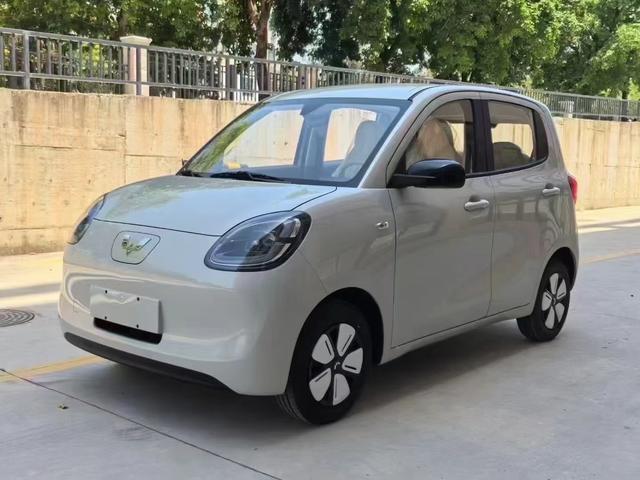 Wuling Hongguang MINIEV 2025 model 205km Lithium iron phosphate four-door Version Zhenxiang+ Model