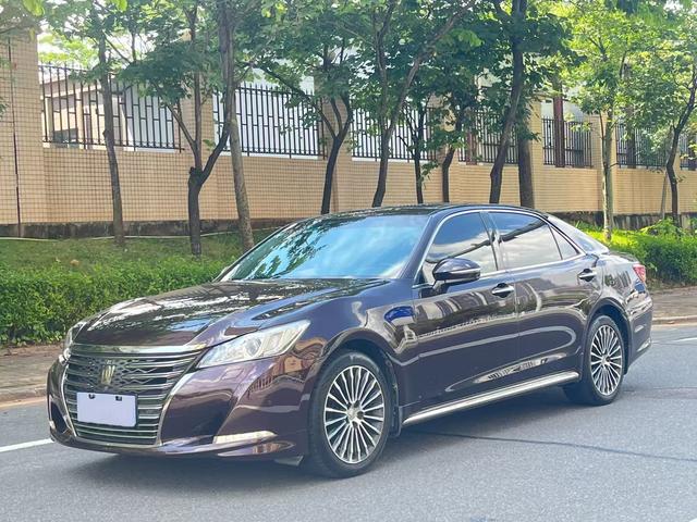 Crown 2018 2.0T Sport