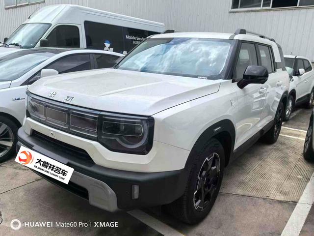 Beijing off-road BJ30 2024 1.5T DHT 4WD magic nuclear power drive Advanced Version