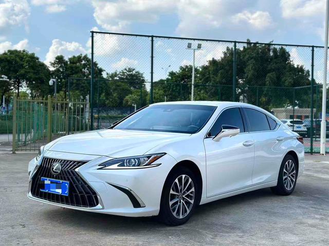 Lexus ES 2022 200 Excellence