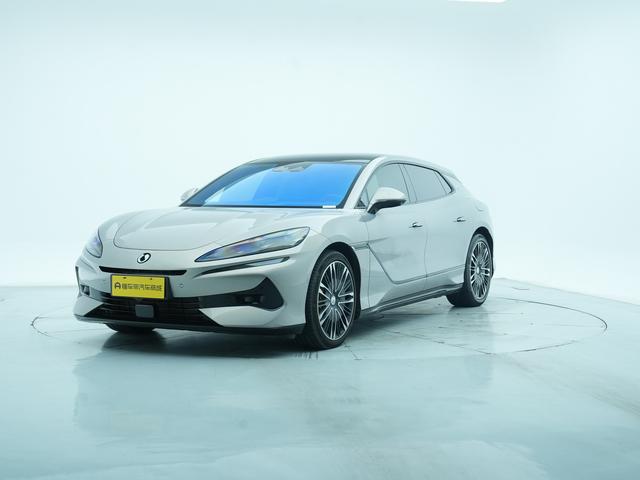 Denza Z9GT DM 2024 1100 four-wheel drive Ultra version
