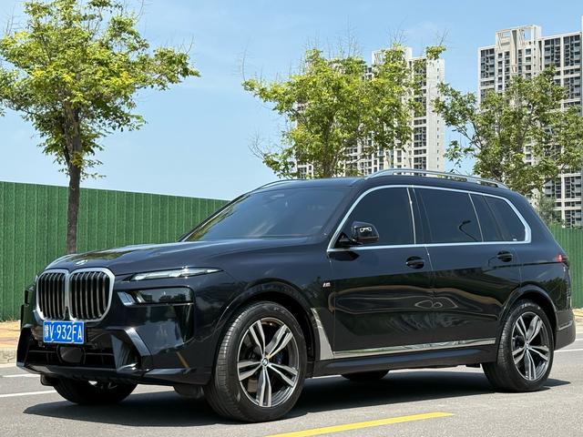 BMW X7 2023 xDrive40i Premium M Sport Package