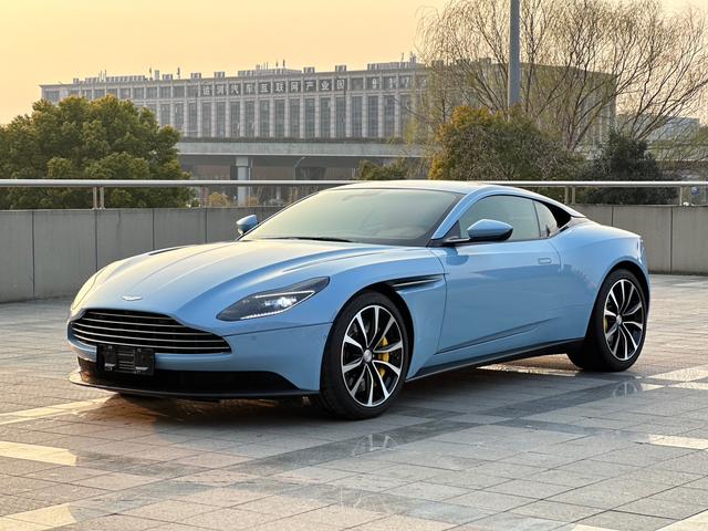 Aston Martin DB11 2019 4.0T V8 Coupe