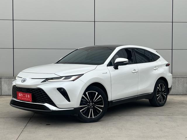Visa 2022 Twin Engine 2.5L CVT 4WD Supreme Edition