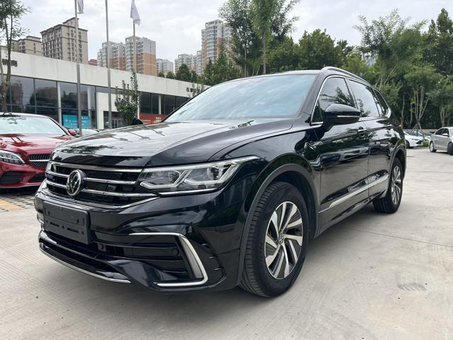 Touareg L PHEV 2022 430PHEV Plug-In Hybrid Signature Edition