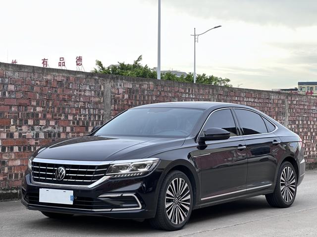 Passat 2021 330TSI Luxury Edition