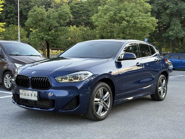 BMW X2 2021 sDrive25i leading M off-road set