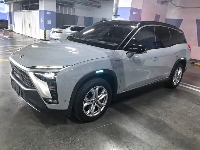 Azera ES8 2022 580KM Six-Seat Edition