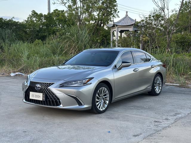 Lexus ES 2021 300h Executive Edition