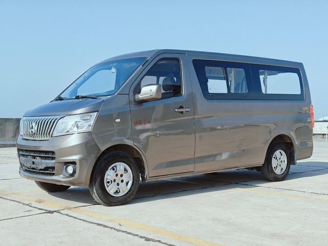 Ruixing M80 2018 1.5L comfortable flat top back sliding door 4G15S