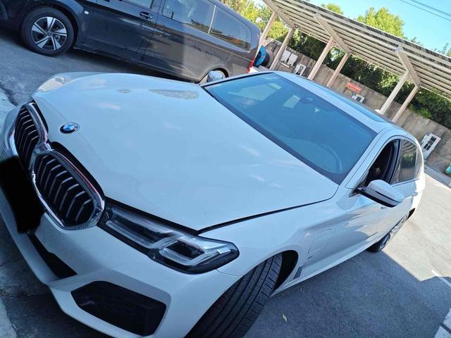 BMW 5 Series PHEV 2021 535Le M Sport Package
