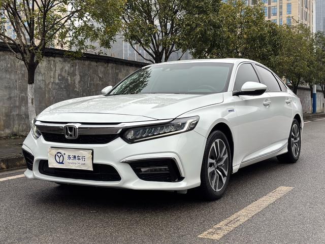 Insignia 2019 Razor-Hybrid 2.0L Net Elegance Edition State VI