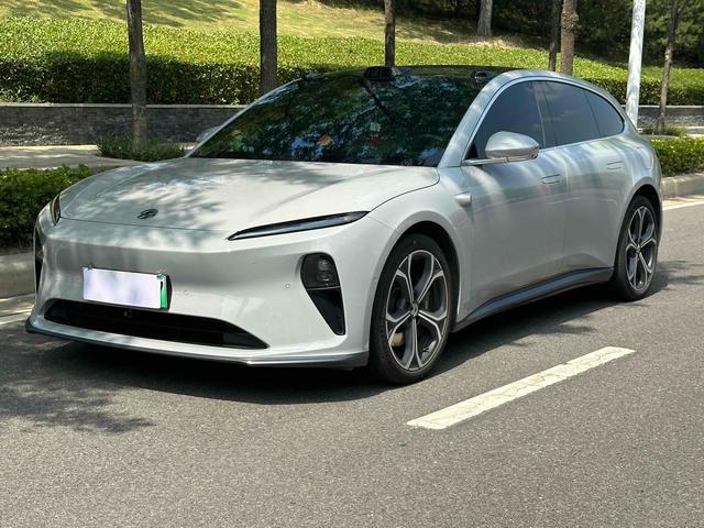 Azera ET5T 2023 75kWh
