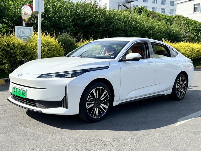 Changan Qiyuan A05 2024 145 Max