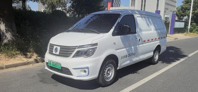 Lingzhi New Energy 2021 Passenger Version Comfortable 7-seater