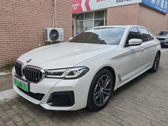 BMW 5 Series PHEV 2021 535Le Luxury Package