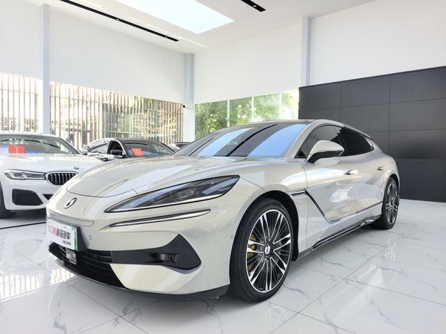 Denza Z9GT DM 2024 1100 four-wheel drive Ultra version