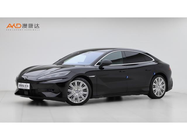 Denza Z9 DM 2024 1100 four-wheel drive Ultra version