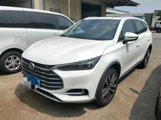 Tang 2019 model 2.0T automatic Zhilian Honor type 7-seater Country VI