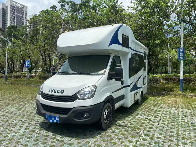 Iveco Ousheng 2020 3.0T manual Yunrui manual door extension shaft single row high top F1C