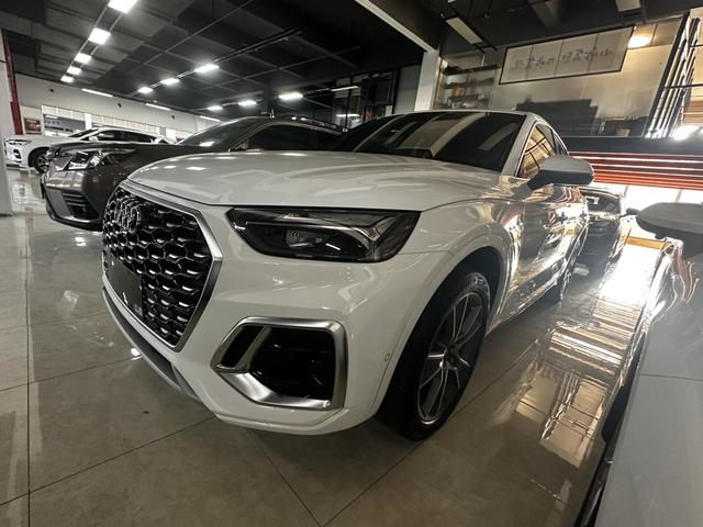 Audi Q5L Sportback 2021 40 TFSI Style