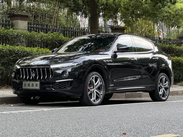 Levante 2021 3.0T Luxury Edition