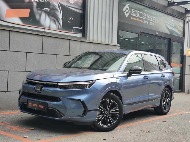 White Shadow PHEV 2023 e:PHEV Supreme Edition