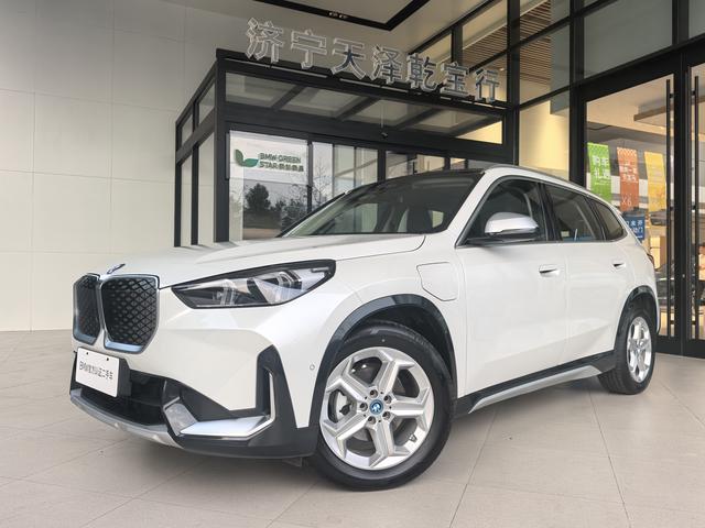 BMW iX1 2024 eDrive25L X design set
