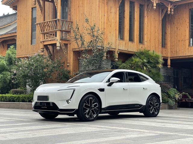 Avita 11 2024 model 580 three-laser four-wheel drive luxury edition