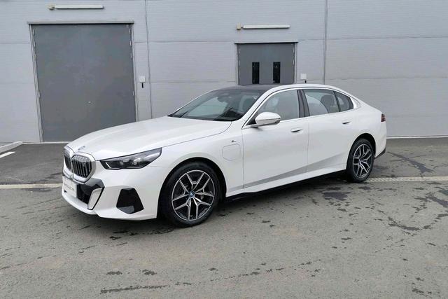 BMW i5 2024 eDrive35L Premium M Sport Package