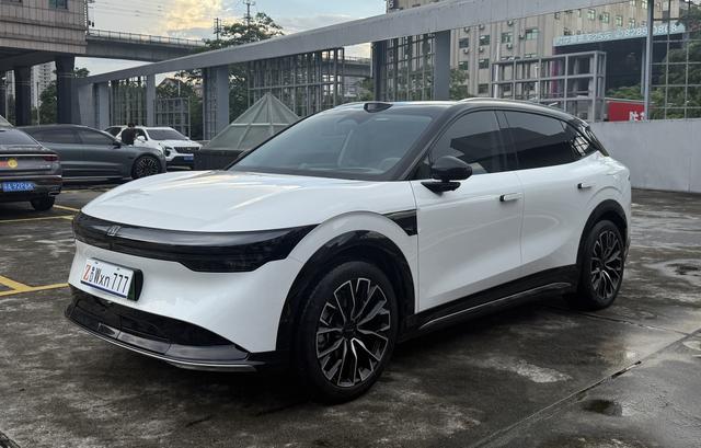ZEEKR 7X 2025 100kWh long battery life rear drive smart driving version