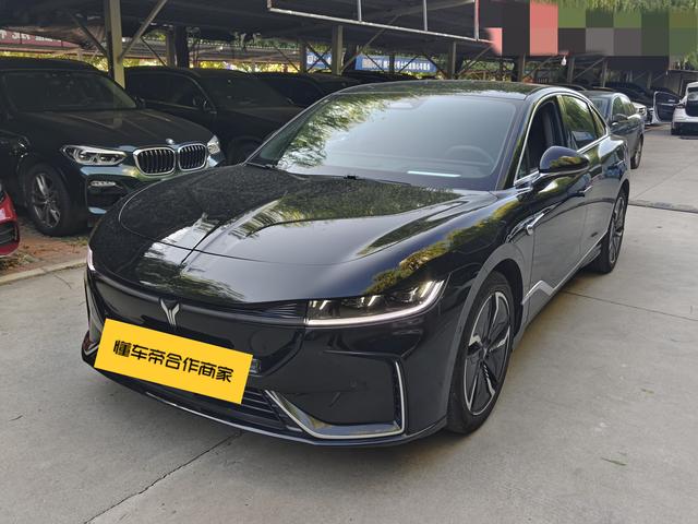 Lantu Chasing Light EV 2023 580km Standard Battery Life Version