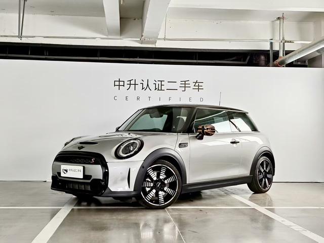 MINI 2023 facelift 2.0 T COOPER S artist