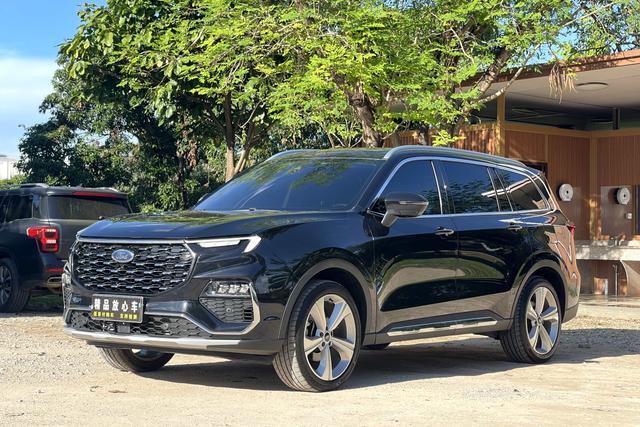 LEAGUE 2021 EcoBoost 225 6-Seat Premium Plus