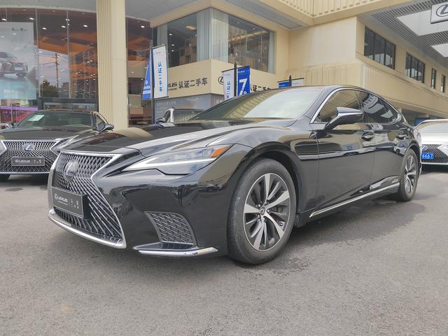 Lexus LS 2021 500h Premier Edition
