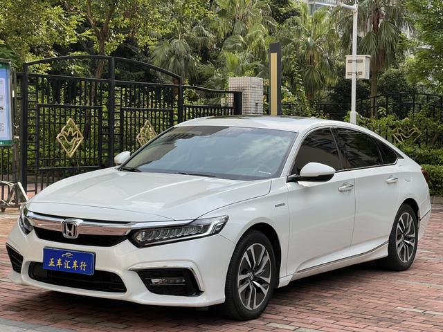 Insignia 2019 Razor-Hybrid 2.0L Net Elegance Edition State VI